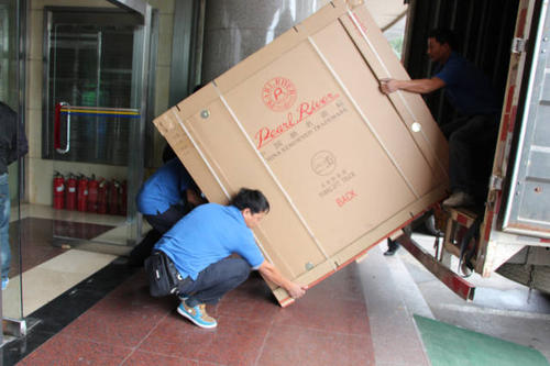 山丹钢琴贵重工艺品无忧运